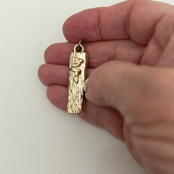 unknown Jewelry - Gold Textured Pendant Charm Jewish Mezuzah
